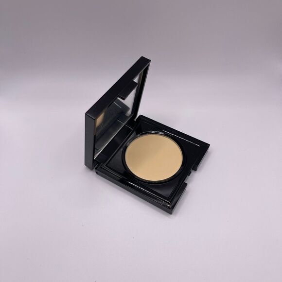 YBF Your Best Friend Neutralizing Face Pressed Powder - Picture 3 of 3